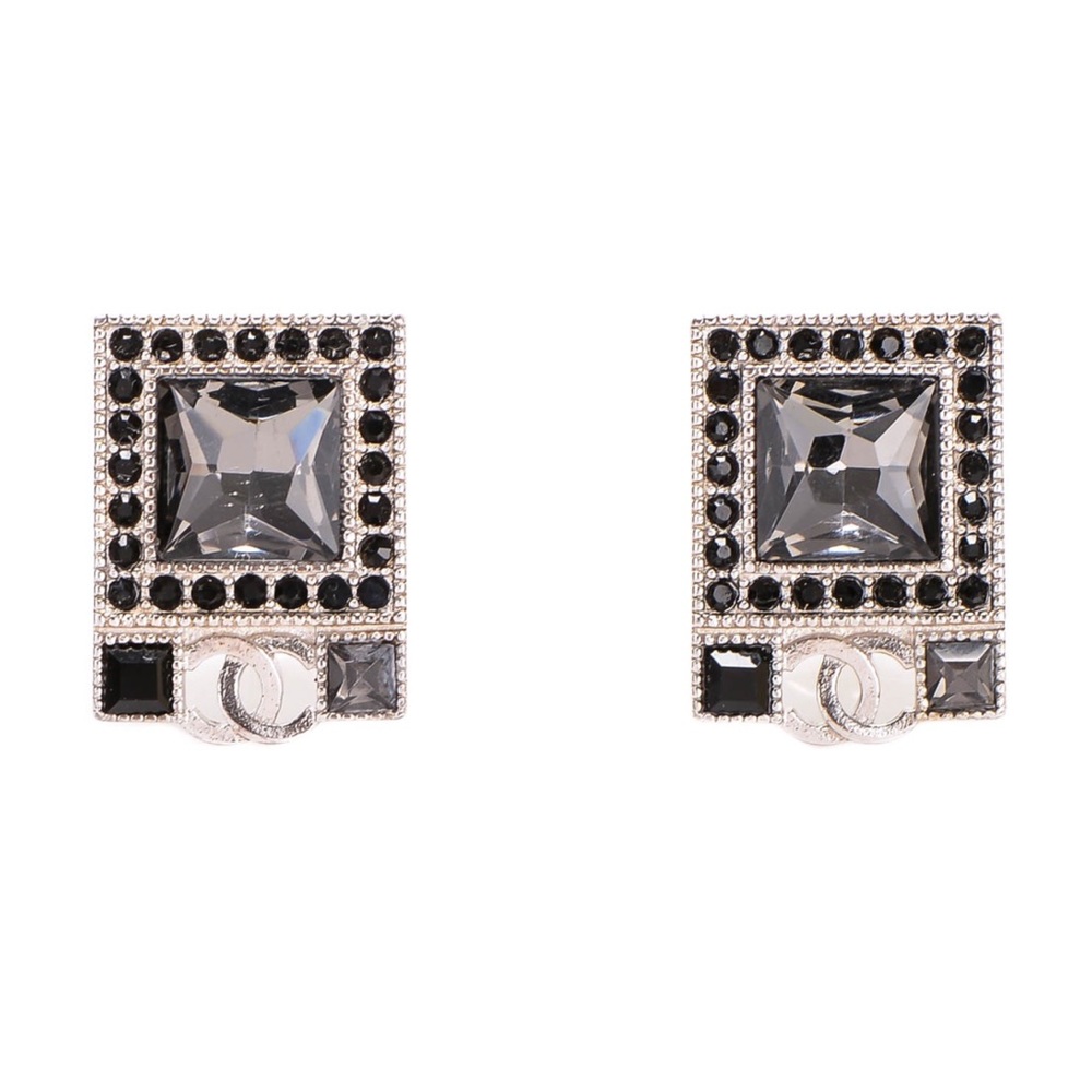 Authentic Chanel Earrings France A15K